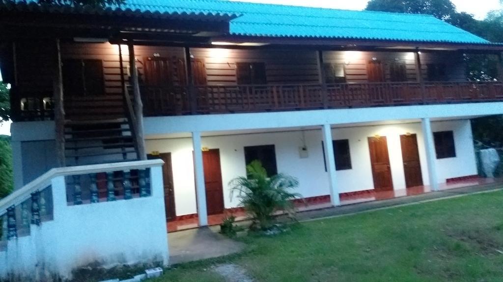 Konglor Eco-Lodge Guesthouse And Restaurant บ้านออ ภายนอก รูปภาพ